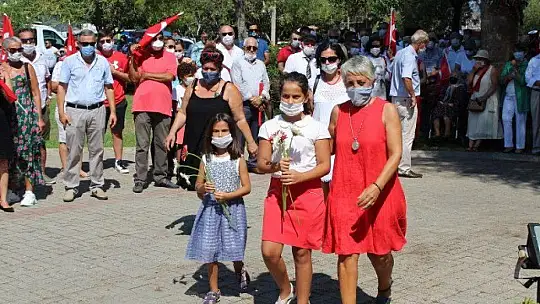 CHP ve STK'ların Zafer Bayramı coşkusu