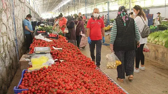 Salı Pazarı'nda normale dönüldü