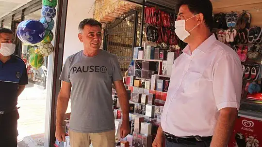 BAŞKAN KARACA, ÖLÜDENİZ'DE ESNAFLARLA BİRARAYA GELDİ