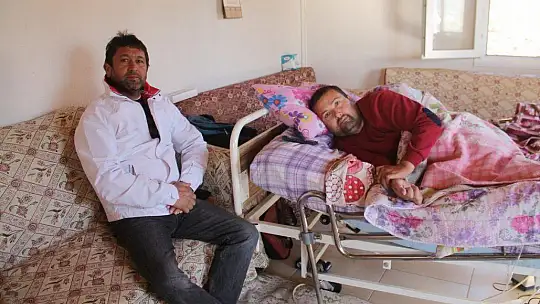 Lift Cihazı Bekliyor