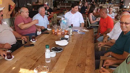 BAŞKAN KARACA, ÖLÜDENİZ'DE ESNAFLARLA BİRARAYA GELDİ