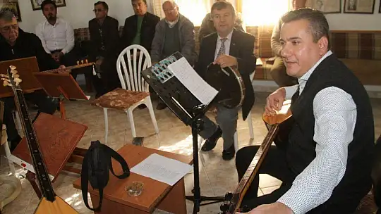 Türkülerin Babası Anıldı