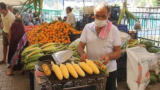 SALI PAZARI'NIN GÖZDESİ MISIR OLDU