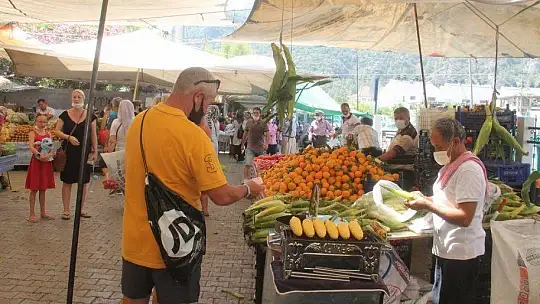 SALI PAZARI'NIN GÖZDESİ MISIR OLDU