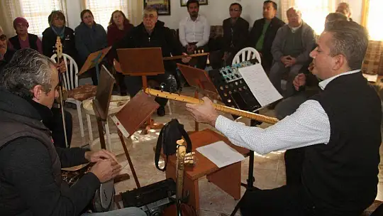 Türkülerin Babası Anıldı