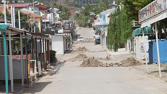 Öztürk 'Ölüdeniz'de Sınıfta Kaldılar'