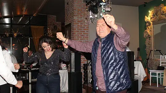 FETHİYE'DE YILBAŞI RENKLİ GEÇTİ