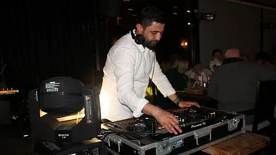 FETHİYE'DE YILBAŞI RENKLİ GEÇTİ