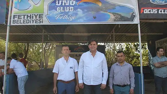 Türk Bayrakları ile şehir turu attılar