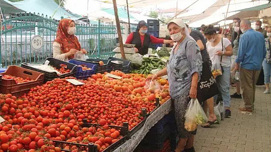 Salı Pazarı'nda bayram alışverişi
