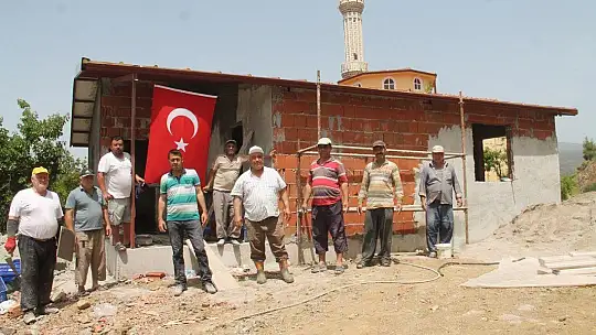 Cami lojmanı imece usulü ile yapılıyor