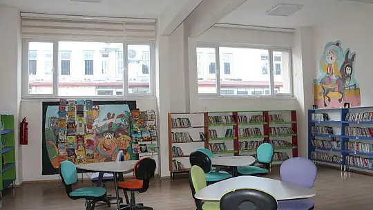 FETHİYE'DE KADIN OKURLARIN SAYISI, ERKEKLERİN İKİ KATI 