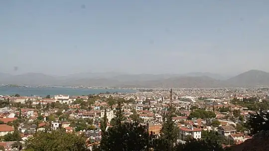 Aminthas Kral Mezarlarına turist ilgisi