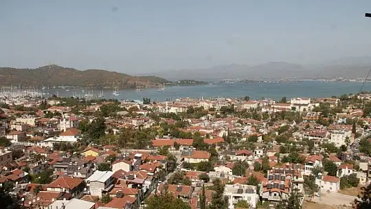 Aminthas Kral Mezarlarına turist ilgisi