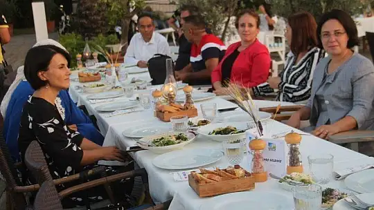 Kaymakam Şahiner'e Veda Yemeği 