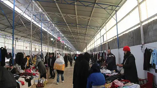 İkinci el pazarı ilgi görmeye devam ediyor