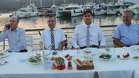 Kaymakam Şahiner'e Veda Yemeği 