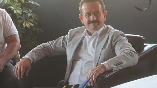 Öztürk, 'Gazeteciler toplumun gözü kulağıdır' 