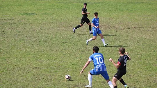 Ücretsiz Yola Tırmanma Şeridi İçin İmza Topluyor 