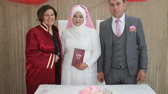 Fethiye'de Sevgililer Gününde 18 Nikah Kıyıldı