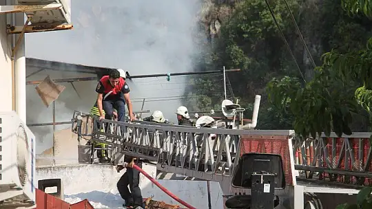 Evi Yaktıktan Sonra Kaçtığı İddia Ediliyor