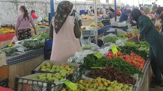 PAZARLARDA DENETİMLER DEVAM EDİYOR 