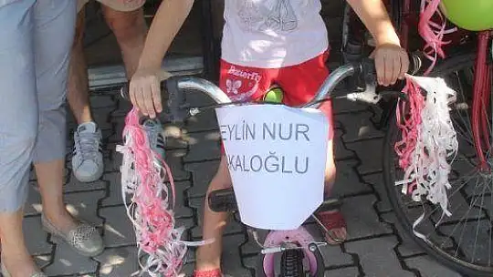 BAYRAM ÖNCESİ ÇOCUKLARIN BİSİKLET SEVİNCİ 