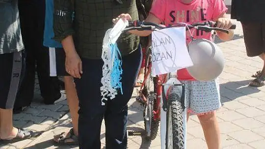 BAYRAM ÖNCESİ ÇOCUKLARIN BİSİKLET SEVİNCİ 