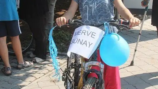 BAYRAM ÖNCESİ ÇOCUKLARIN BİSİKLET SEVİNCİ 