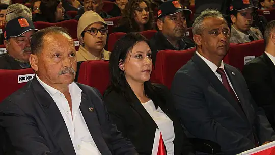 ÖZER OLGUN'DA ANLAMLI TİYATRO