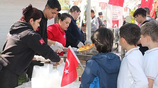 GAZİLER DERNEĞİ'NE 18 MART ZİYARETİ