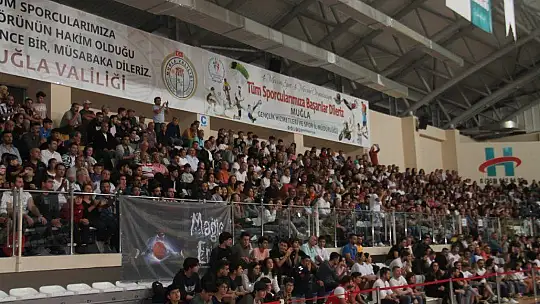 Lokman Hekim Fethiye Belediyespor taraftar desteği ile coştu 72-63