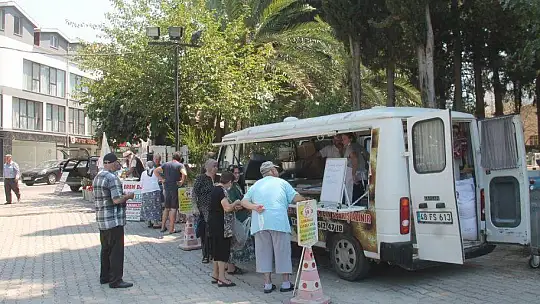 Arife günü mezarlıklar ziyaret edildi