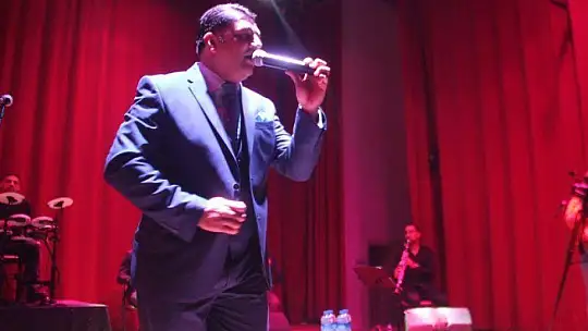 Şarkılar ve türkülerle coşturdular 