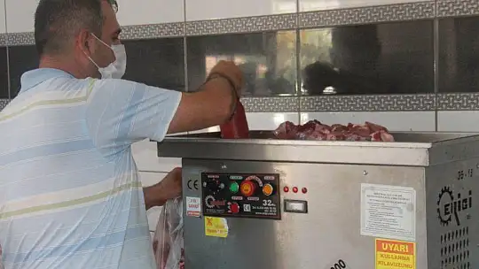 KASAPLARDA BAYRAM YOĞUNLUĞU