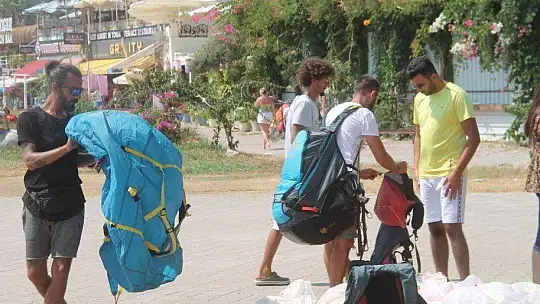 BAYRAMDA BABADAĞ'DAN ATLAYAN ATLAYANA