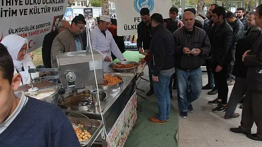 Ülkü Ocaklarından Şehit Çakıroğlu İçin Lokma Hayrı