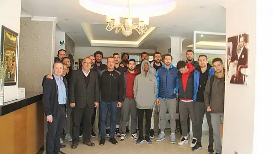 Final Gençlik maçı öncesi moral kahvaltısı