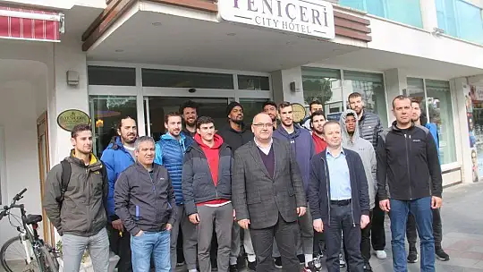 Final Gençlik maçı öncesi moral kahvaltısı