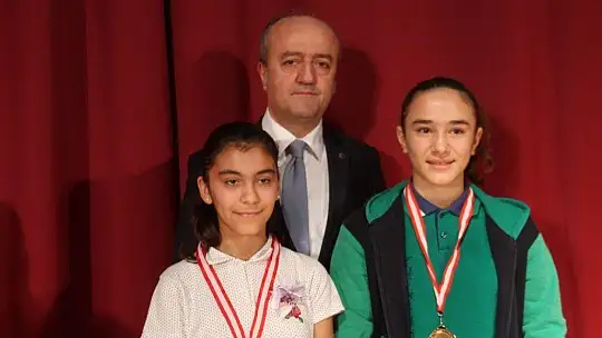 Öğretmenler Günü Coşkuyla Kutlandı