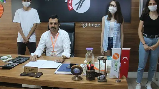 Başarılı Öğrenciler Ödüllendirildi