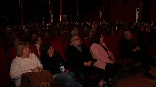 Hayvanat Bahçesi Masalı ilgiyle izlendi 