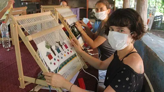 BU KAMPTA SANAT VE DOĞA İÇ İÇE