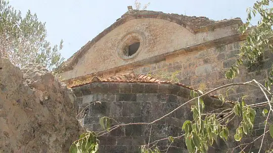 Kayaköy kiliselerinin açılması isteniyor