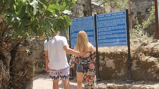 Kayaköy kiliselerinin açılması isteniyor