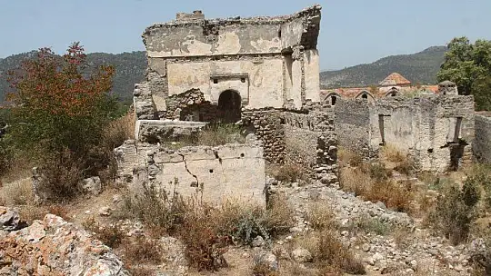 Kayaköy kiliselerinin açılması isteniyor