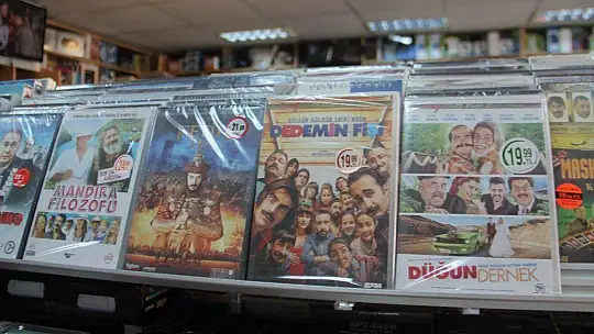 Dijital platformlara rağmen mesleğini sürdürüyor 