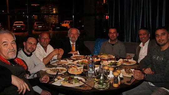 Manisa deplasmanı öncesi moral yemeği 