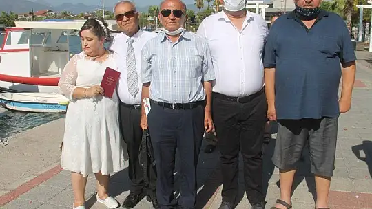 GÖRME ENGELLİ ÇİFT GÖNÜLLERİNİ BİRLEŞTİRDİ 