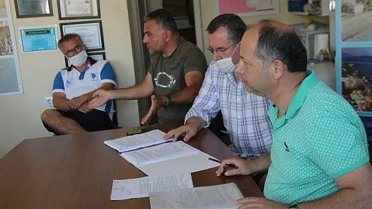 ÇALIŞ PLAJINDAKİ TURİZMCİLERE COVİD-19 BİLGİLENDİRİLMESİ